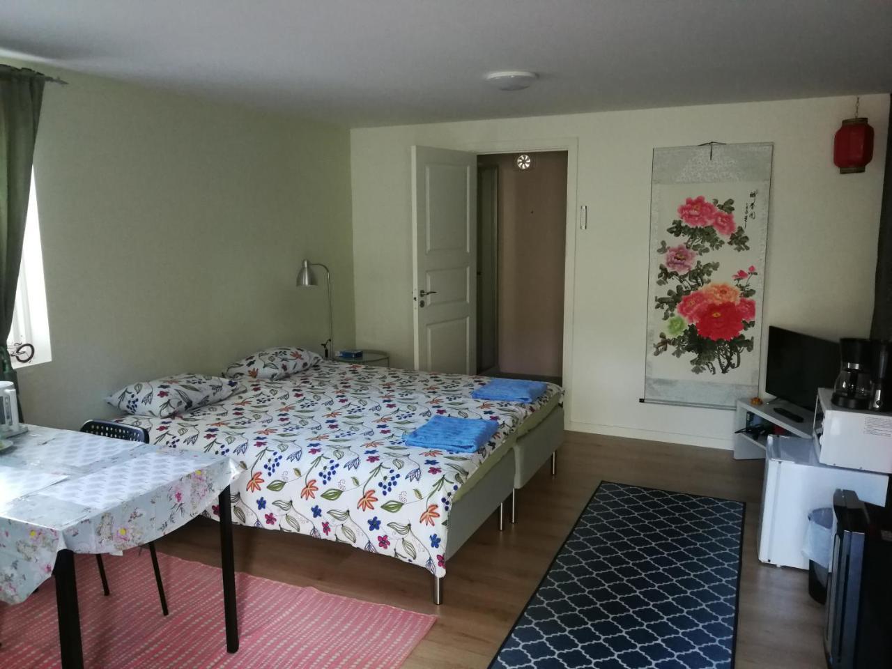 Lin'S B&B Alvsered Екстер'єр фото